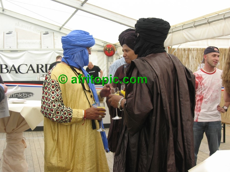 ../Images/AfricaFestival-27-28May05 007.jpg